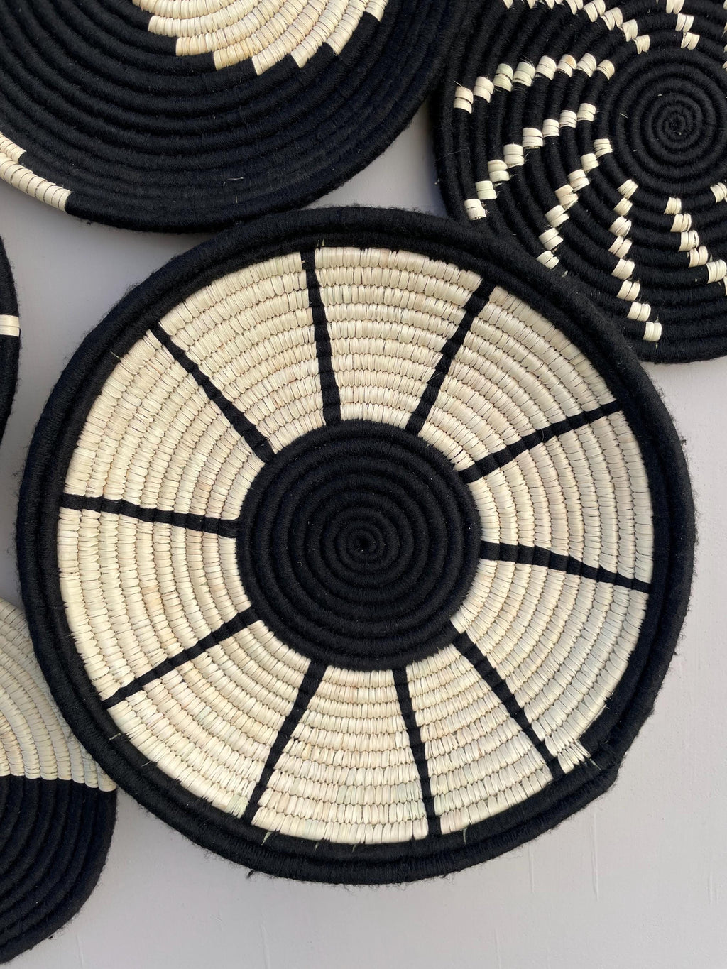 Boho Wall Baskets Set 9, Hand Woven African Basket Wall Decor, Black & White Wicker Seagrass Rustic Handmade Wall art, Bohemian Wall Hanging