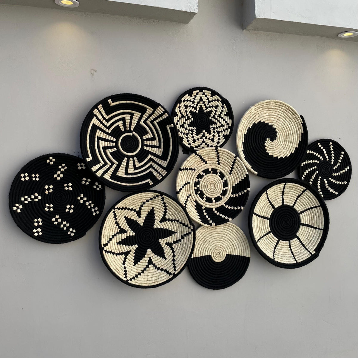 Boho Wall Baskets Set 9, Hand Woven African Basket Wall Decor, Black & White Wicker Seagrass Rustic Handmade Wall art, Bohemian Wall Hanging