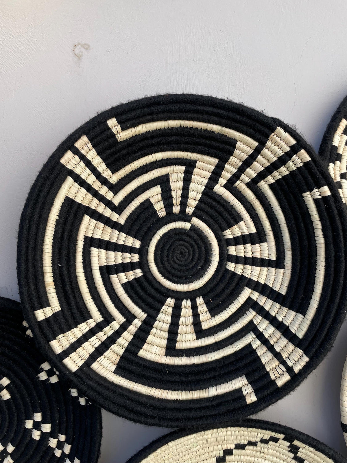 Boho Wall Baskets Set 9, Hand Woven African Basket Wall Decor, Black & White Wicker Seagrass Rustic Handmade Wall art, Bohemian Wall Hanging