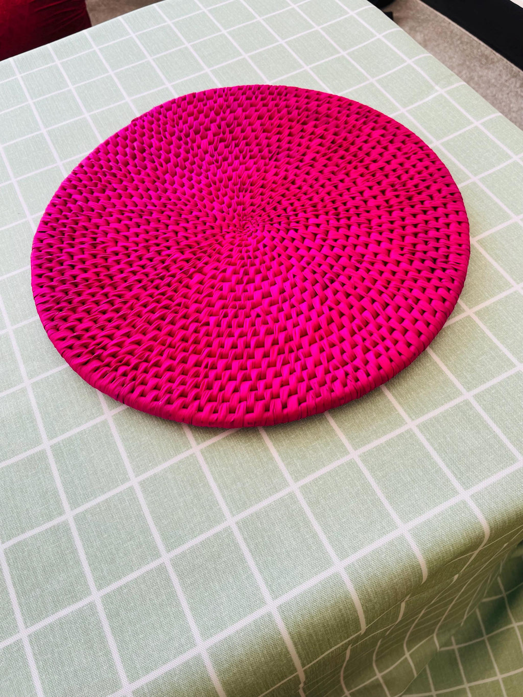 Hot Pink Round Placemats Set Of 6, Woven Placemats, Boho Fuchsia Placemat, Made With Palm Fiber & Seagrass, Bohemian Dining Table Decor
