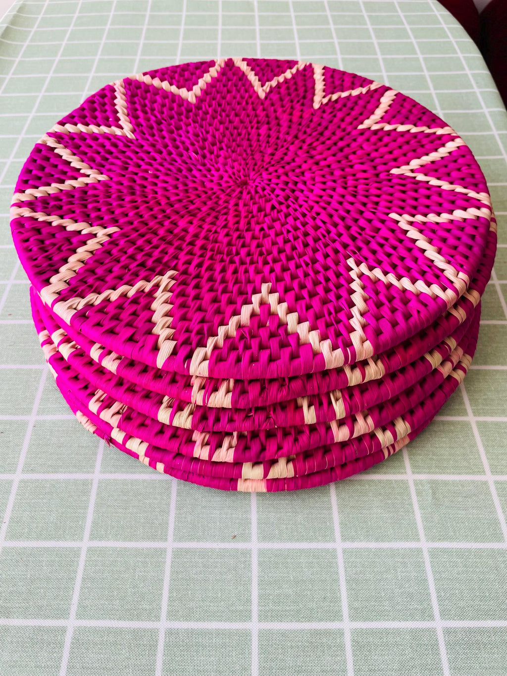 Woven Placemats Set of 2-12 – Hot Pink Fuchsia Boho Round Wedding Party Placemats, Heat Resistant Dining Table Mats, Bohemian Table Decor