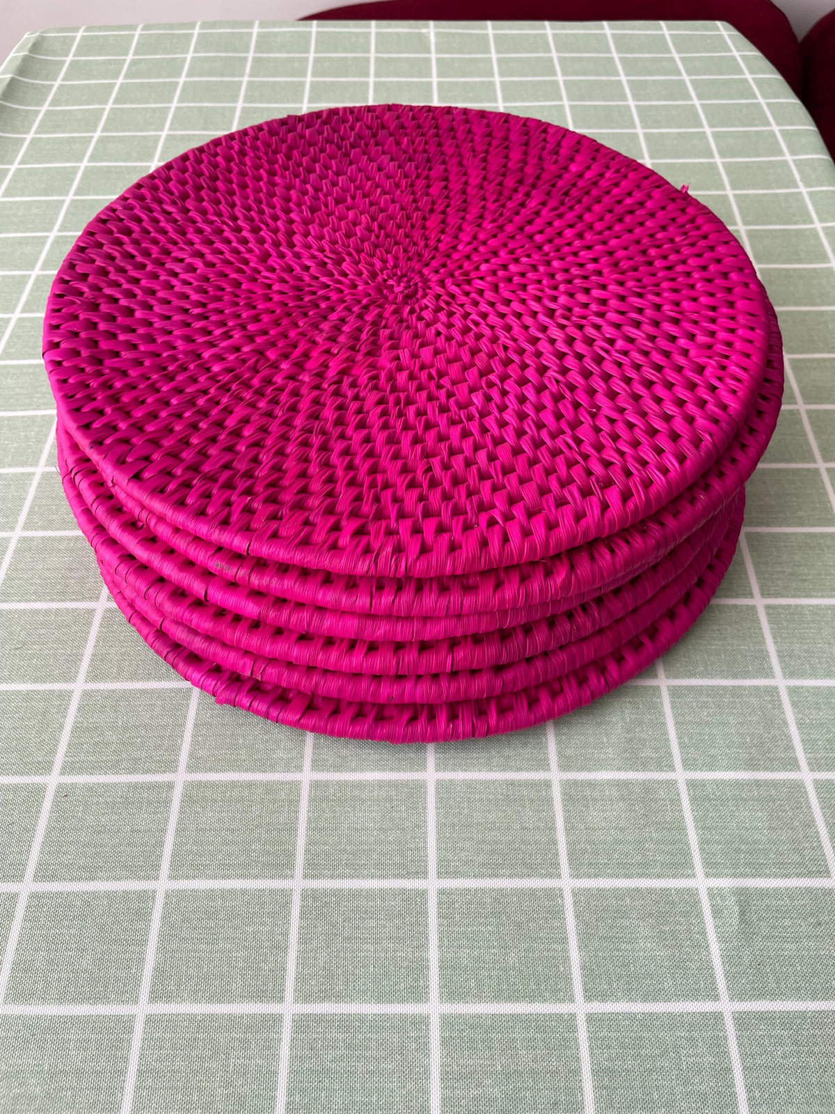 Hot Pink Round Placemats Set Of 6, Woven Placemats, Boho Fuchsia Placemat, Made With Palm Fiber & Seagrass, Bohemian Dining Table Decor