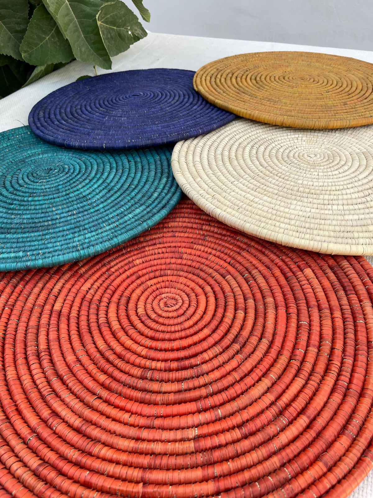 Hand Woven Round Placemat set of 6, Eco Friendly Rustic Wicker Handmade Table Mat, Made With Seagrass & Palm Leaves, Boho Table Decor, 14 in