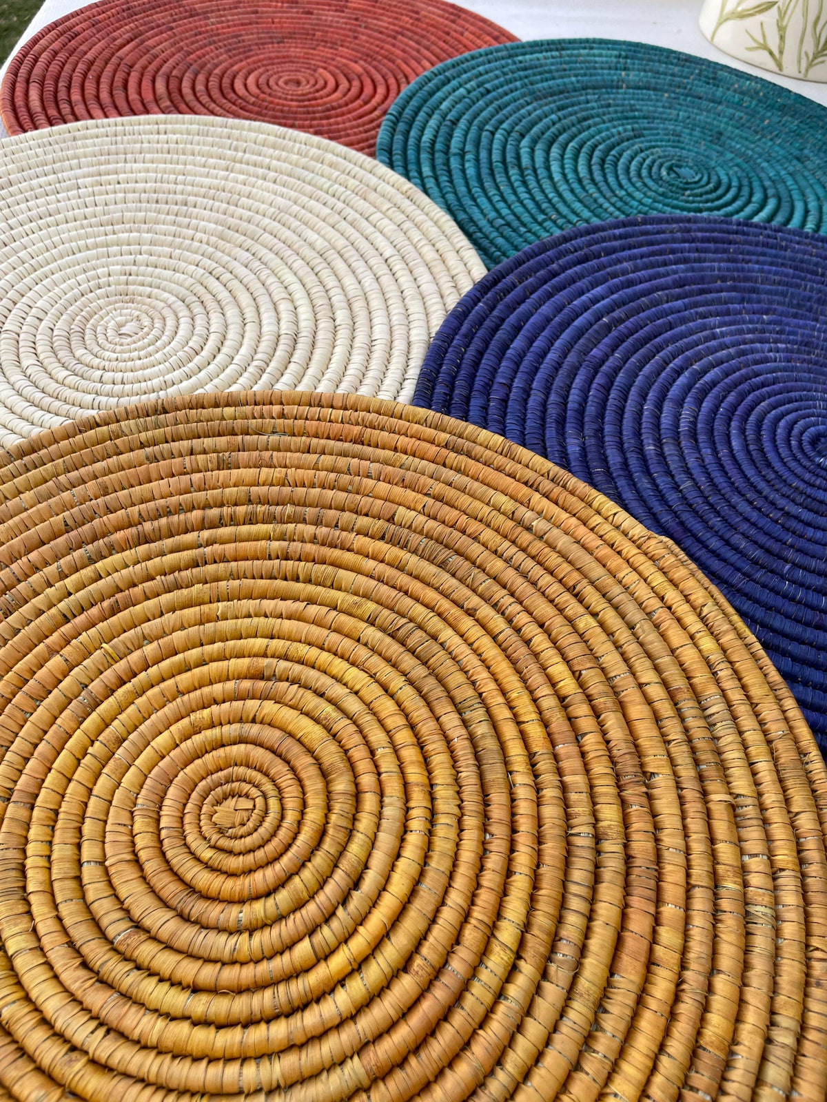Hand Woven Round Placemat set of 6, Eco Friendly Rustic Wicker Handmade Table Mat, Made With Seagrass & Palm Leaves, Boho Table Decor, 14 in