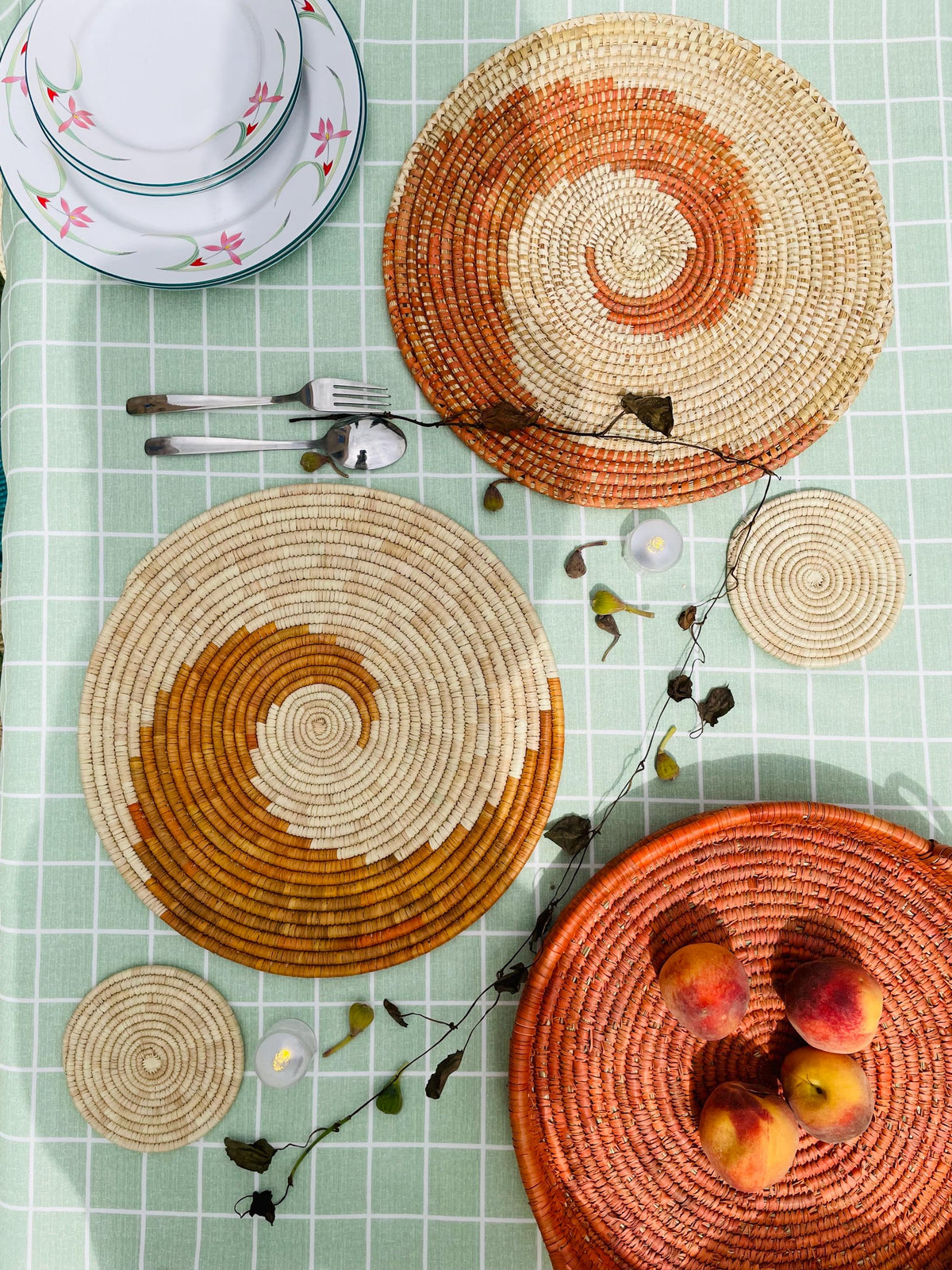 Spiral Round Hand Woven Placemats - Orange & Beige Sea Grass Placemats Set 14in - Boho Straw Palm Placemats  - Fall Dining Table Decor