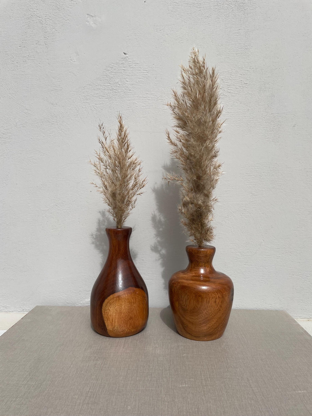 Handcrafted Wooden Bud Vase: Minimalist Natural Decor for Home, Office, Table, or Shelf