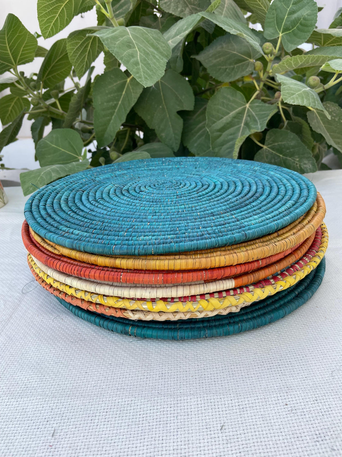 Hand Woven Round Placemat set of 6, Eco Friendly Rustic Wicker Handmade Table Mat, Made With Seagrass & Palm Leaves, Boho Table Decor, 14 in