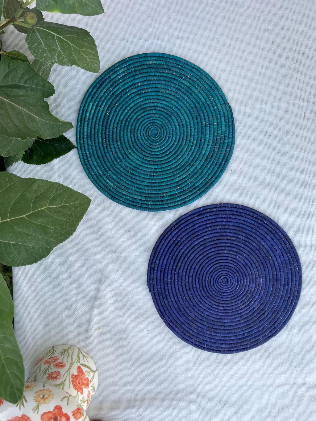 Hand Woven Round Placemat set of 6, Eco Friendly Rustic Wicker Handmade Table Mat, Made With Seagrass & Palm Leaves, Boho Table Decor, 14 in