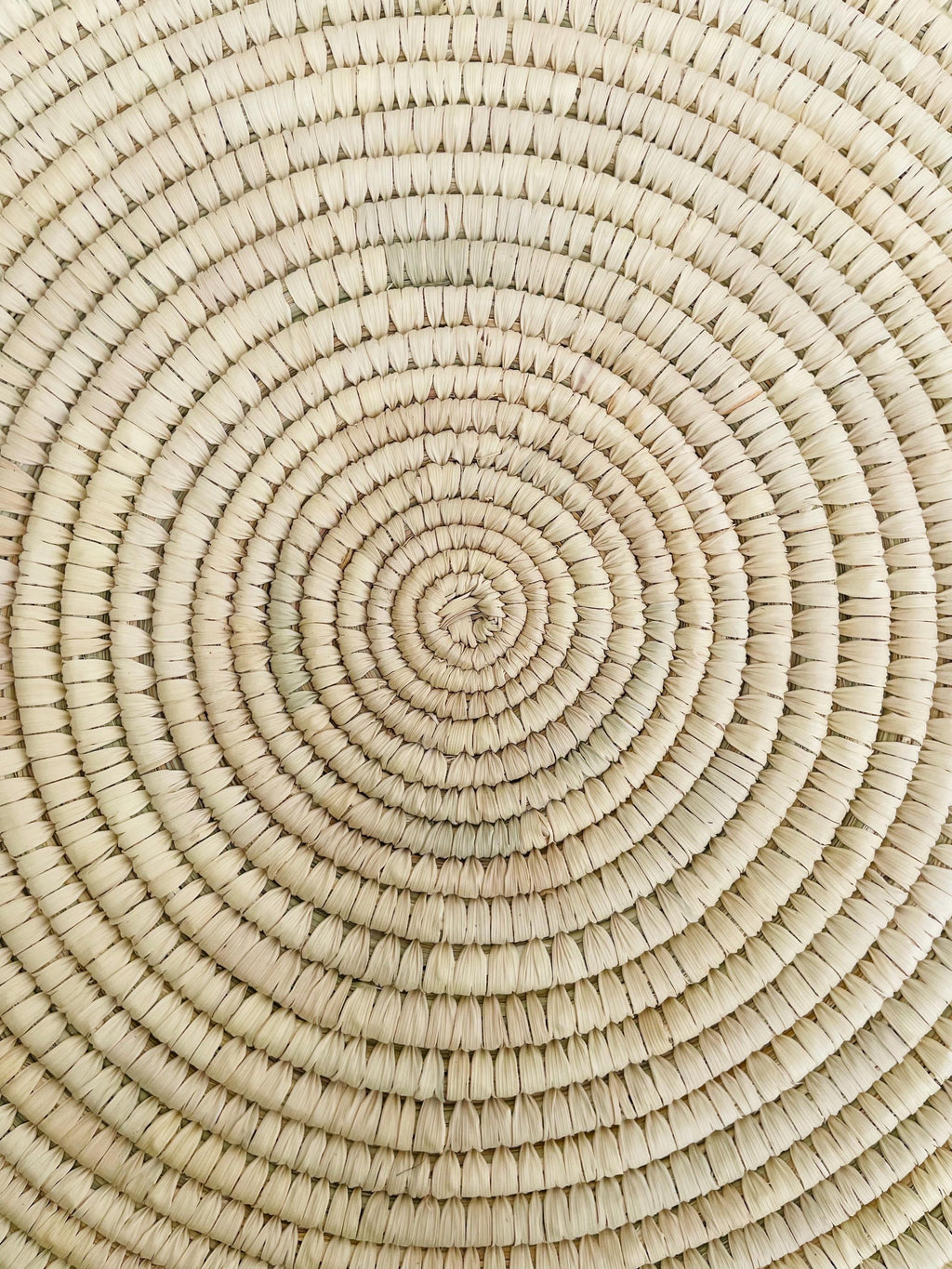 Hand Woven Round Placemats Set 14 in, Boho Placemats For Table, Rustic Woven Placemats, Palm Leaves Eco Friendly Placemat, boho Table Decor
