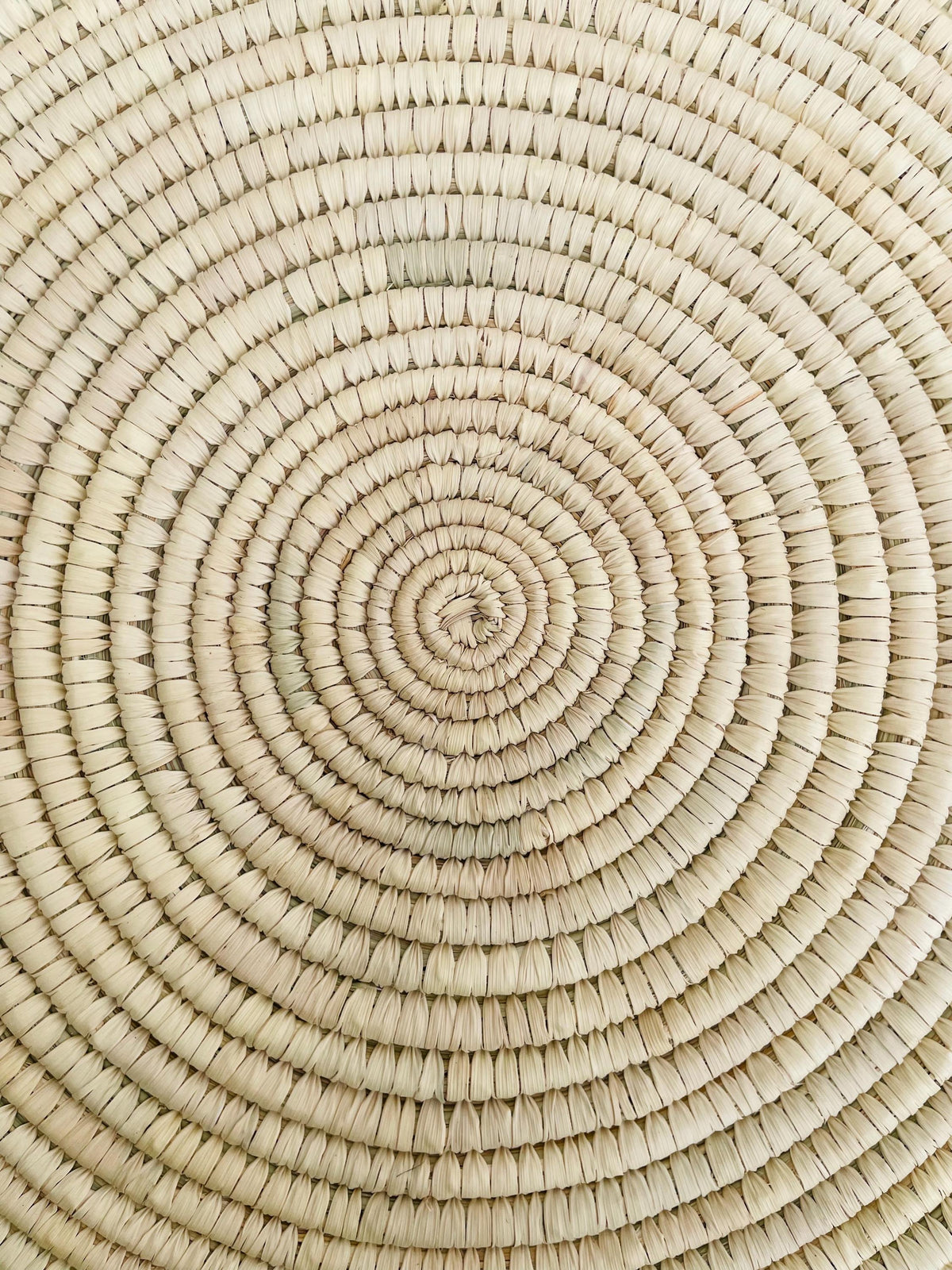 Hand Woven Round Placemats Set 14 in, Boho Placemats For Table, Rustic Woven Placemats, Palm Leaves Eco Friendly Placemat, boho Table Decor