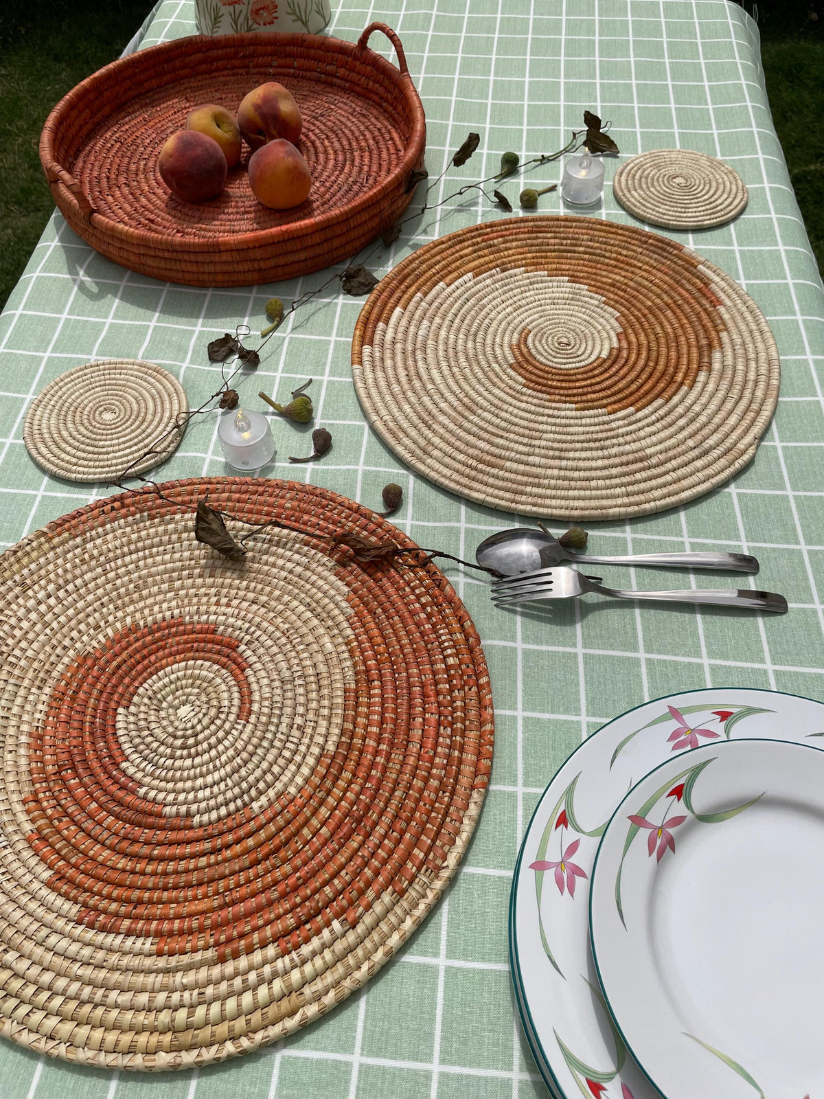 Spiral Round Hand Woven Placemats - Orange & Beige Sea Grass Placemats Set 14in - Boho Straw Palm Placemats  - Fall Dining Table Decor