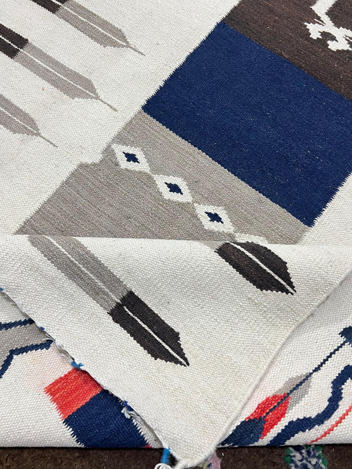 Spirit Of The Arrows native Navajo kilim rug, flatweave kilim dhurrie rug, southwest area yei rug, handmade Navajo wool rug for living room