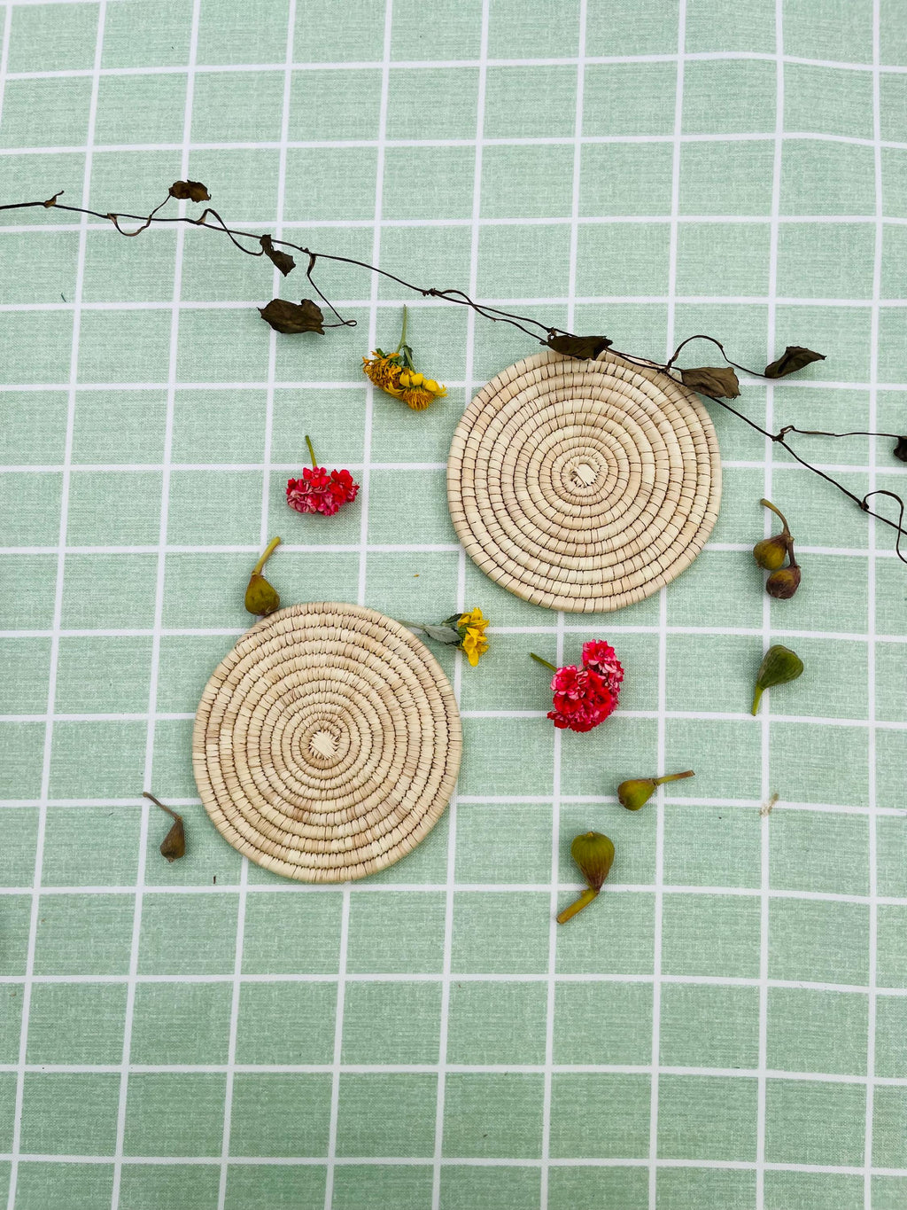 Boho Spiral Placemats with Coasters, Orange Round Placemats, Eco Friendly Woven Straw Placemats, 14 inch Table Mat, Fall Table Decor