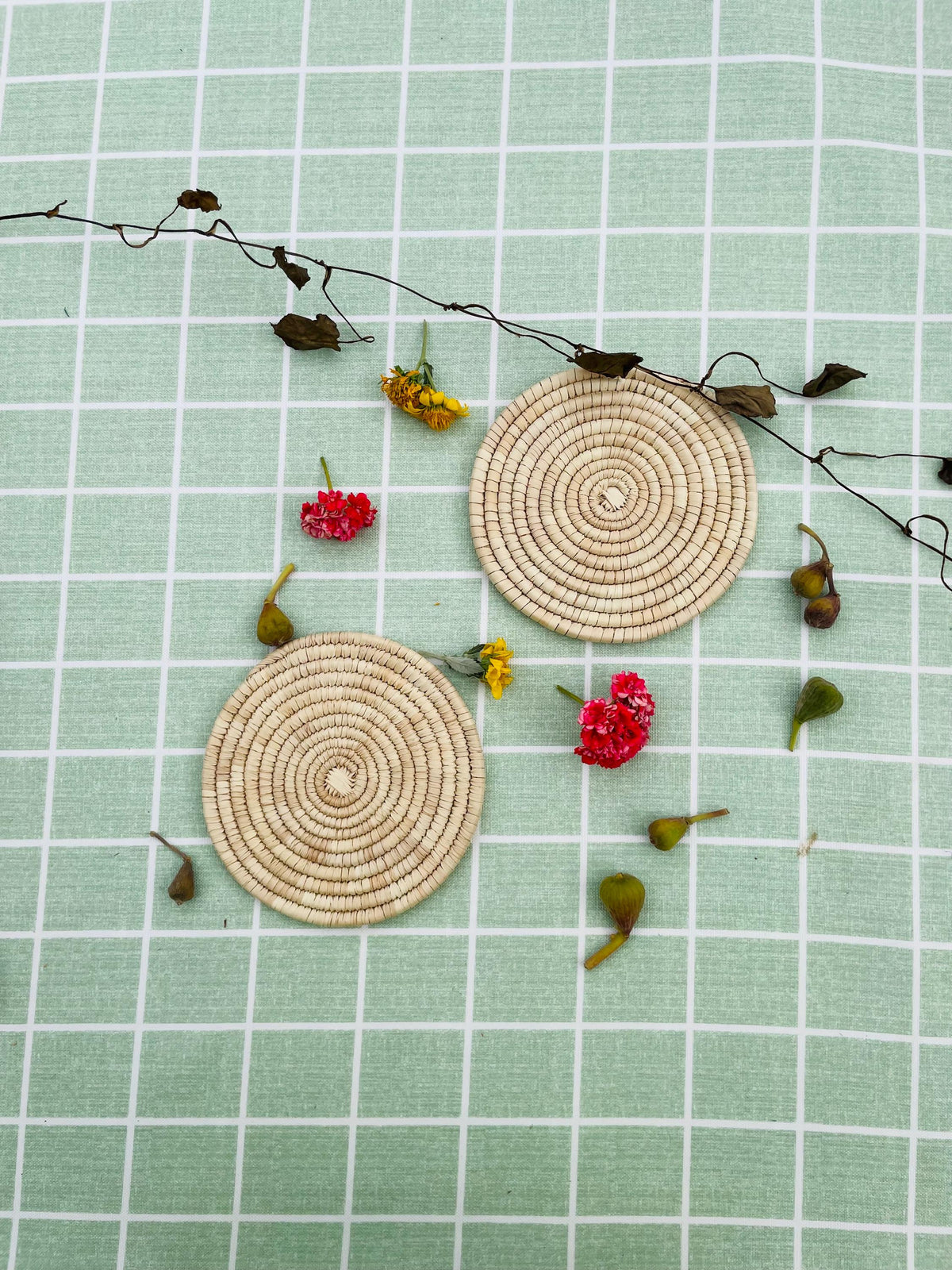 Boho Spiral Placemats with Coasters, Orange Round Placemats, Eco Friendly Woven Straw Placemats, 14 inch Table Mat, Fall Table Decor