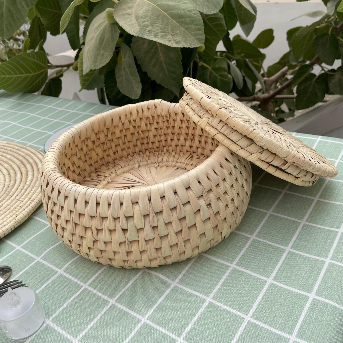 Handwoven Lid Basket By Suzzi Homes, Eco-Friendly Woven Basket with Lid, Rustic Storage Basket, Boho Decor, Fruit Storage, Organizer Basket