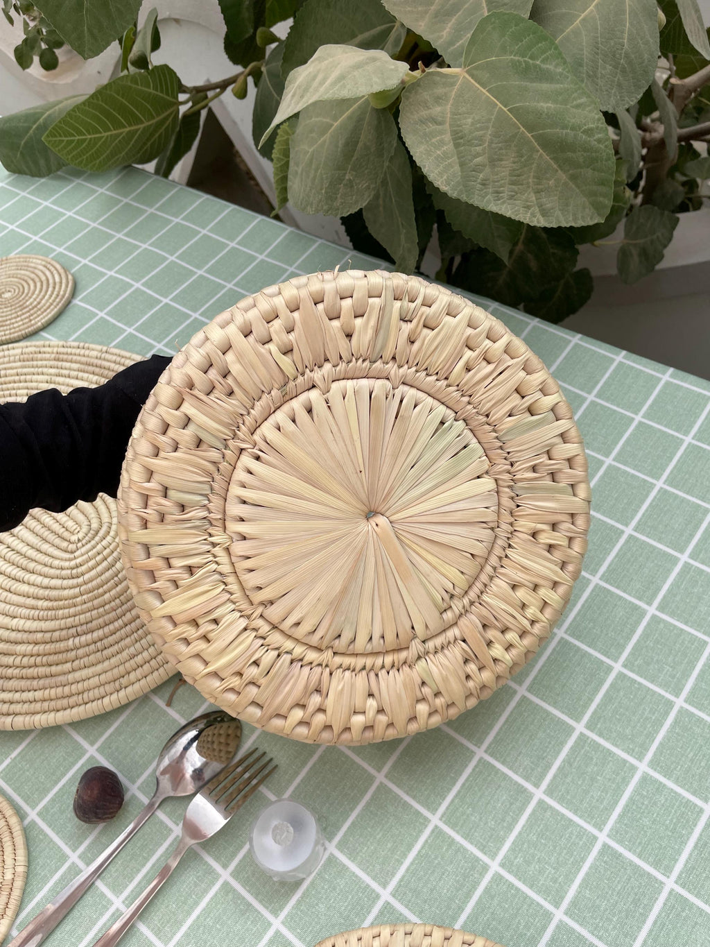 Handwoven Lid Basket By Suzzi Homes, Eco-Friendly Woven Basket with Lid, Rustic Storage Basket, Boho Decor, Fruit Storage, Organizer Basket