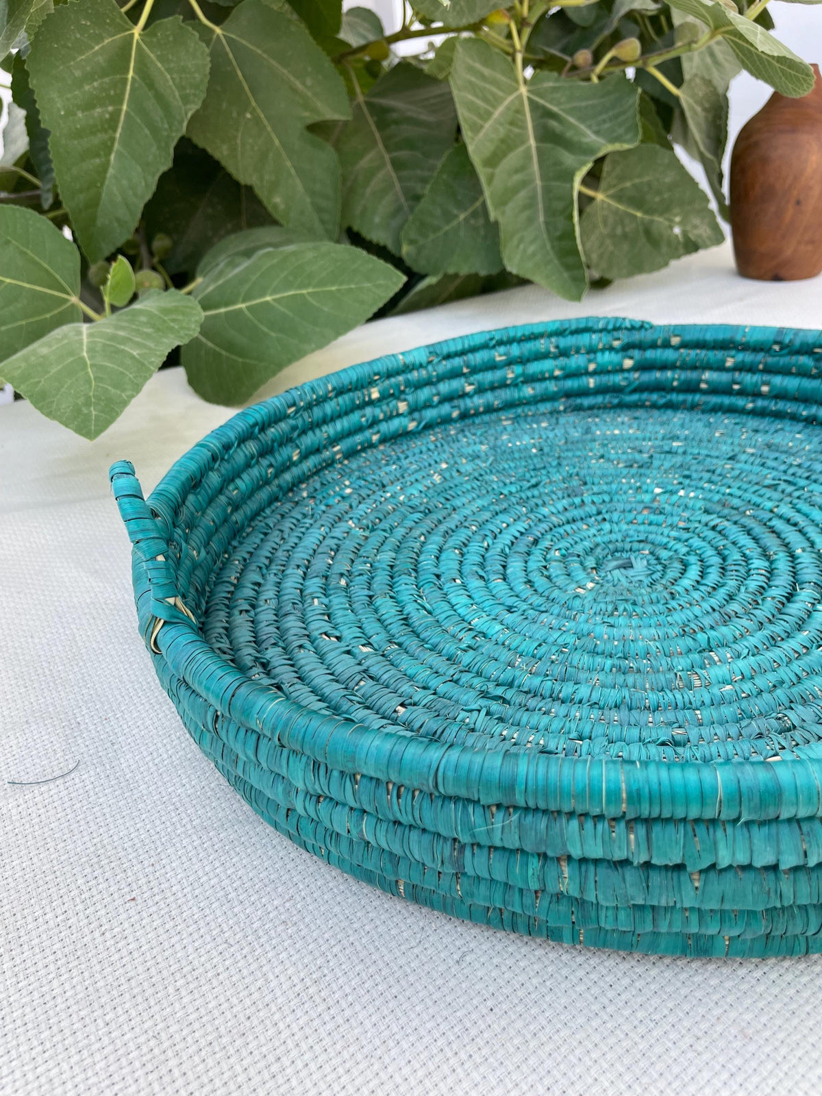 Handmade Boho Palm Fiber Basket Tray: Rustic Green Ottoman & Coffee Table Decor