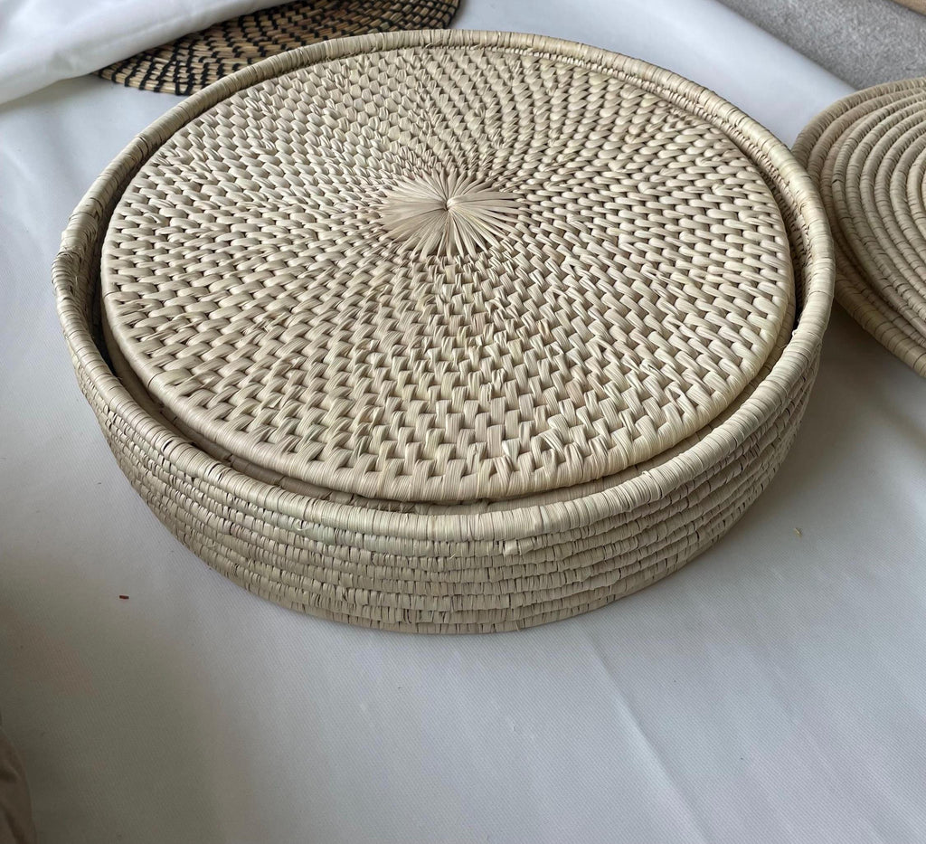 Woven Palm Leaf Placemats with Holder: Set of 6, 14" Eco-Friendly Dining