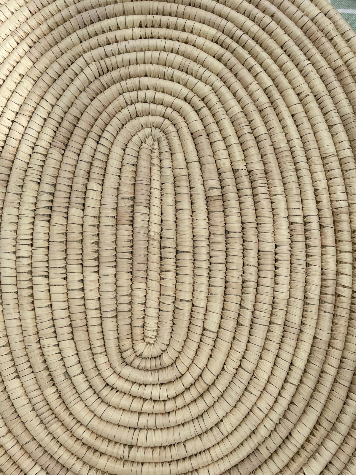 Woven oval placemats for table, wicker placemats, farmhouse seagrass placemats set of 6, boho rustic plate mats, outdoor and coastal decor