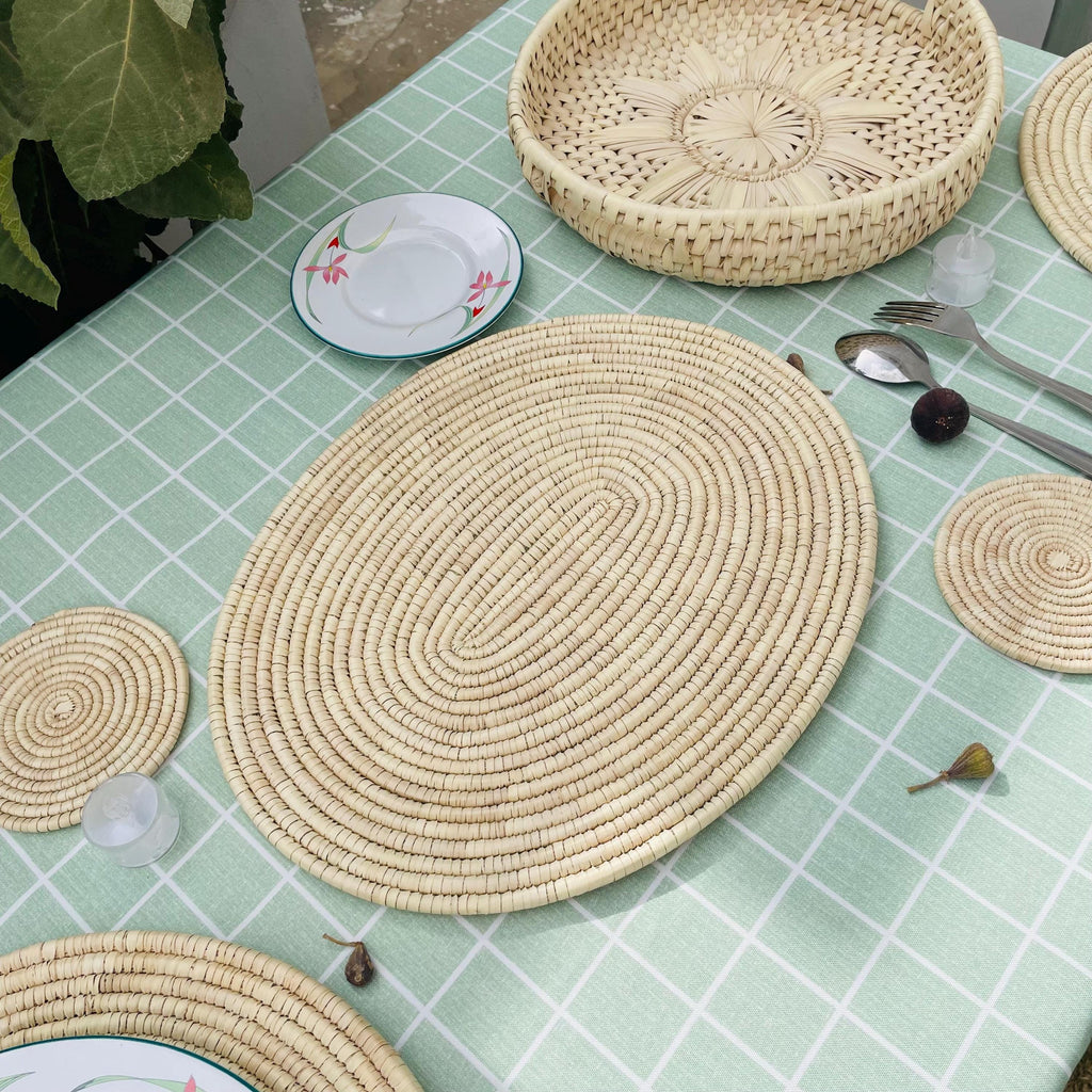 Woven oval placemats for table, wicker placemats, farmhouse seagrass placemats set of 6, boho rustic plate mats, outdoor and coastal decor