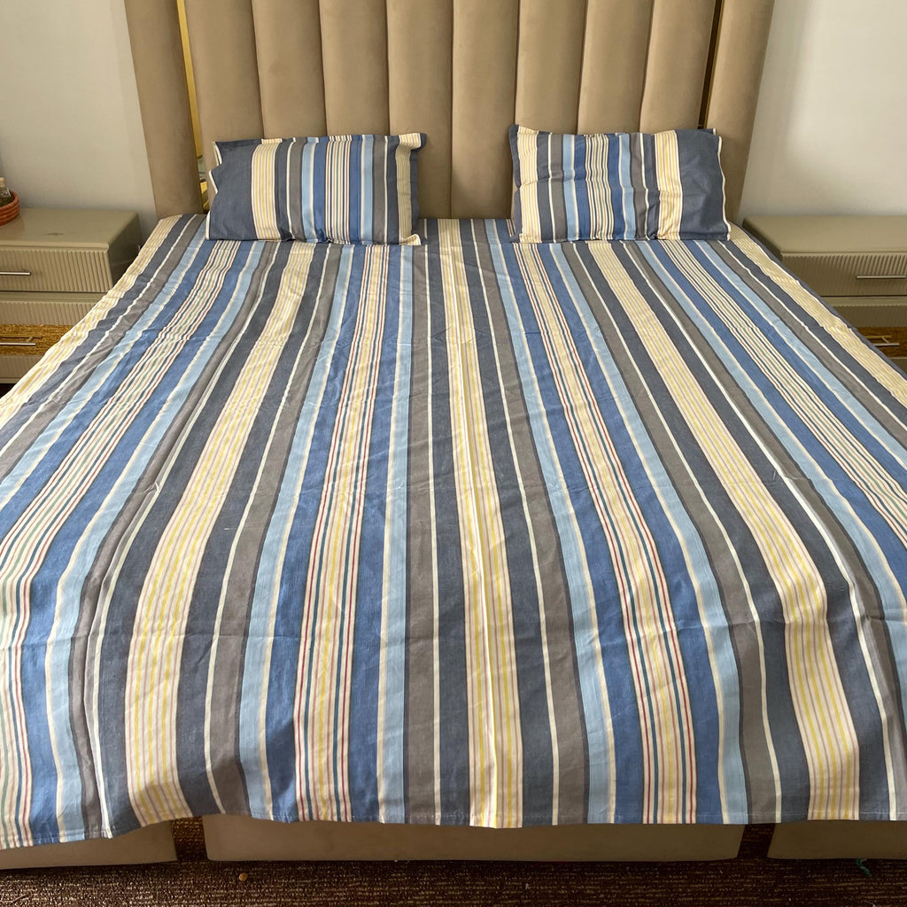 Pink Striped Cotton Bed Sheet Set: Queen Size, 3-Piece Minimalist Bedding