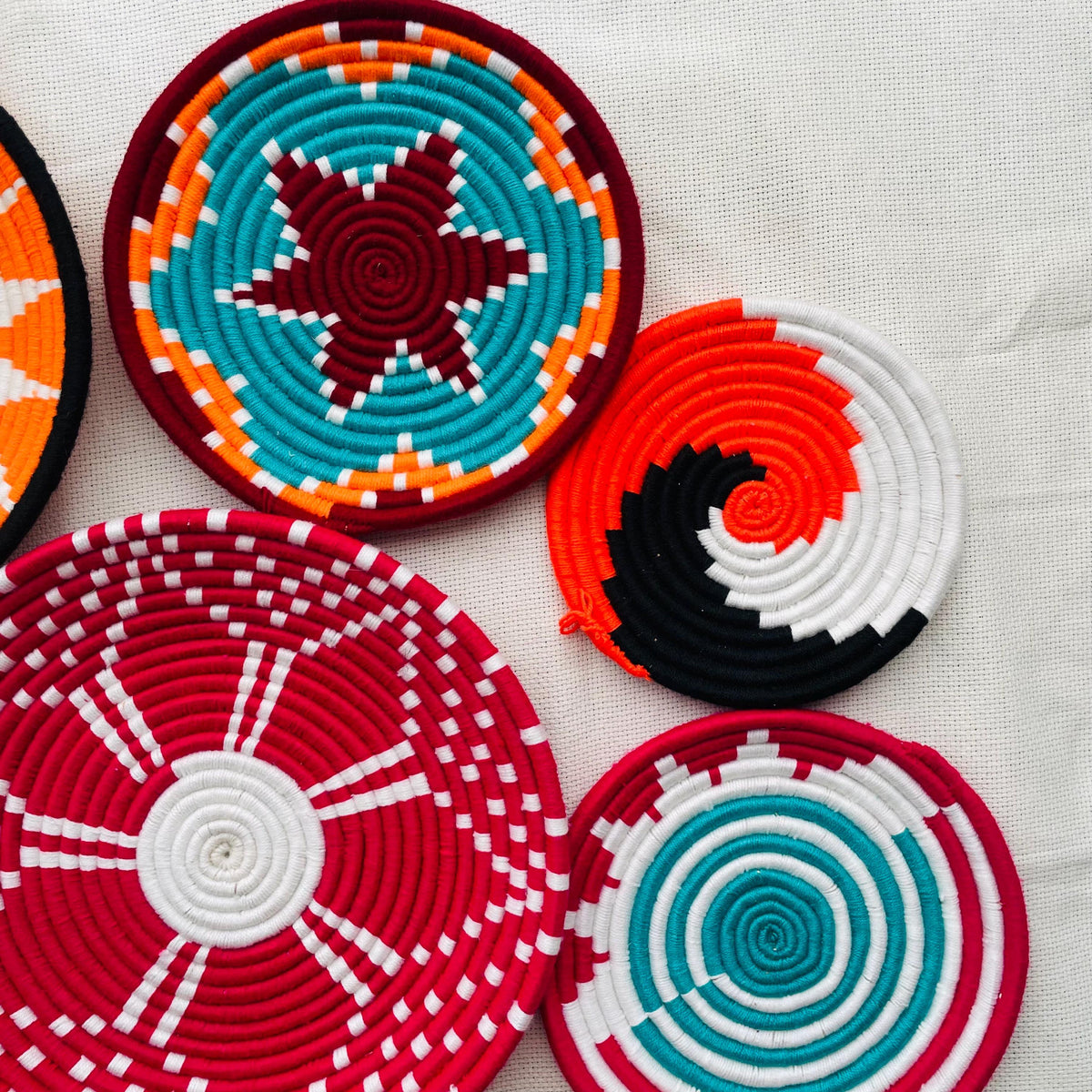 Woven Wall Basket Deocr Set of 14, Boho African Rwanda Basket Art, Hand Woven Colorful Wall Hangings, Bohemian Wall Decor