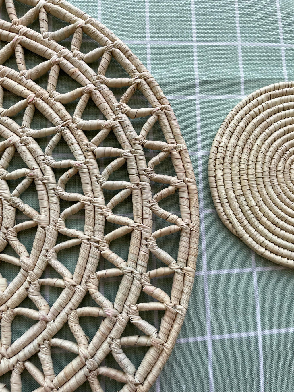 Woven Round Placemats, Boho Place mats, Eco Friendly Placemats, Natural Placemats, Handwoven Placemats, Place Mat, Fall Table Decor, 15inch