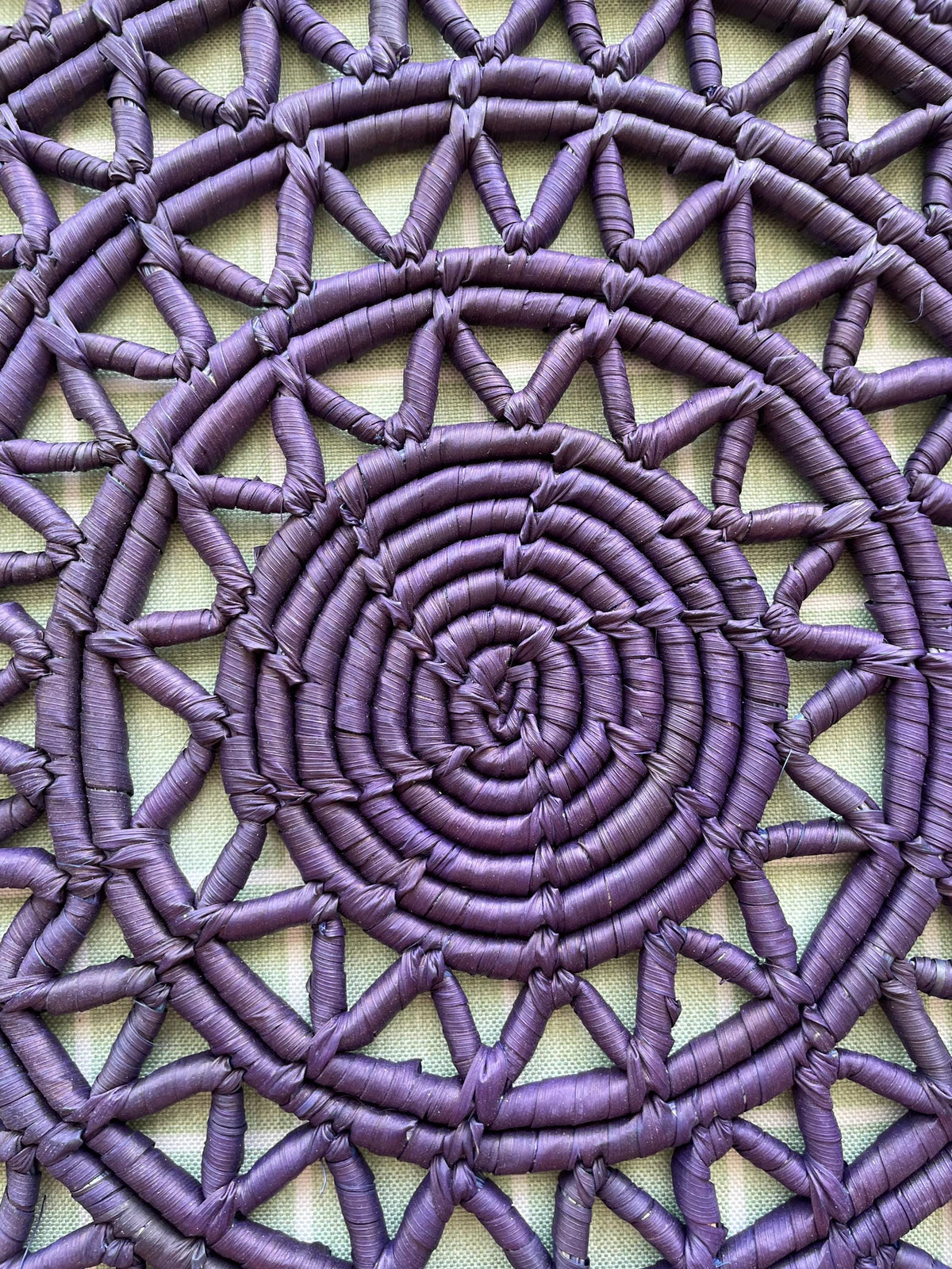 Round Palm Fiber Placemats in Cutwork Rustic Style, Handmade woven Round Table Mats, Multi Color Placemats For Dining Table, Table Mat