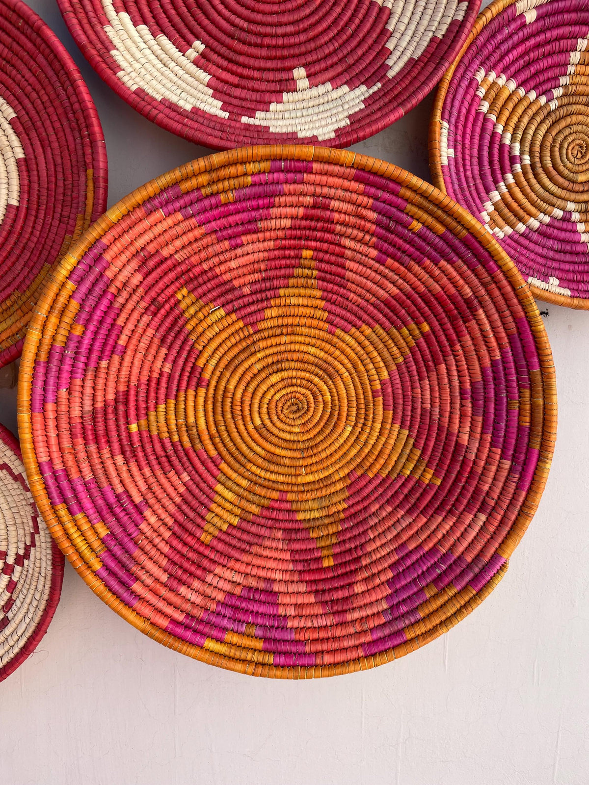 Woven African Wall Baskets Set Of 9, Boho Wall Basket Deocr, Colorful Sea Grass Decorative Baskets, Handwoven Eco Friendly Hanging Baskets