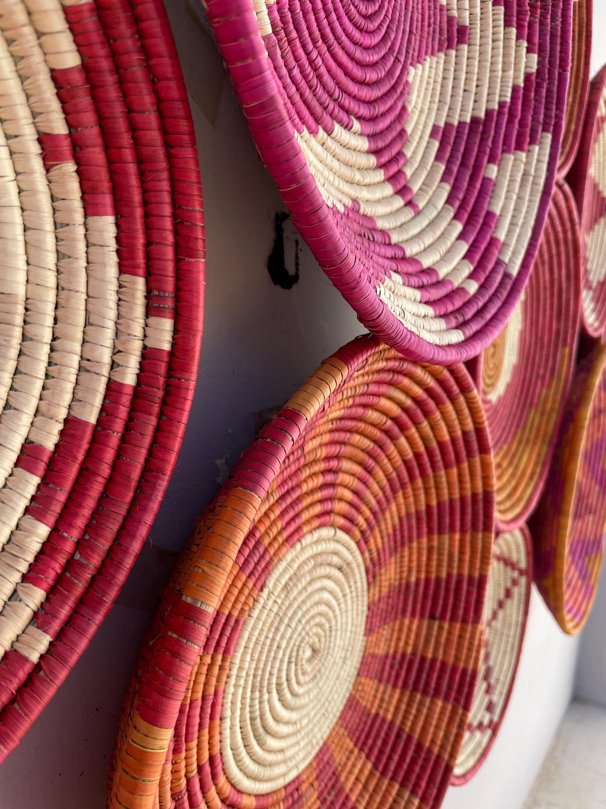 Woven African Wall Baskets Set Of 9, Boho Wall Basket Deocr, Colorful Sea Grass Decorative Baskets, Handwoven Eco Friendly Hanging Baskets
