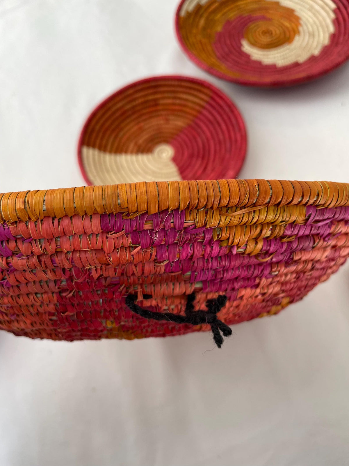 Wall Basket Decor Set of 6, Bohemian Wall Basket, Unique Wall Basket Decor, Woven Seagrass Baskets, Living Room & Bedroom Wall hanging
