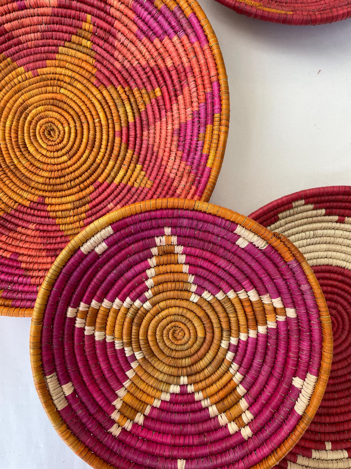 Wall Basket Decor Set of 6, Bohemian Wall Basket, Unique Wall Basket Decor, Woven Seagrass Baskets, Living Room & Bedroom Wall hanging