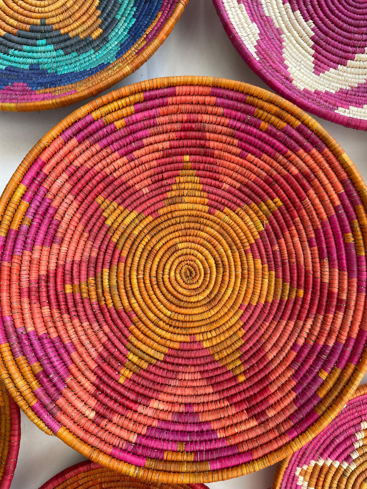 Wall Basket Decor Set of 6, Bohemian Wall Basket, Unique Wall Basket Decor, Woven Seagrass Baskets, Living Room & Bedroom Wall hanging
