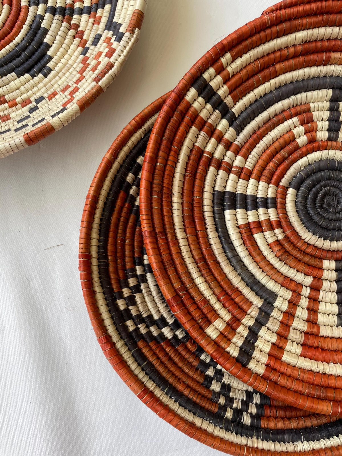 Woven Wall Basket Set Of 7, Handwoven African Baskets for Wall Decor, Neutral Rustic Boho Wall Art, Tribal Home Decor, Earthy tone Baskets