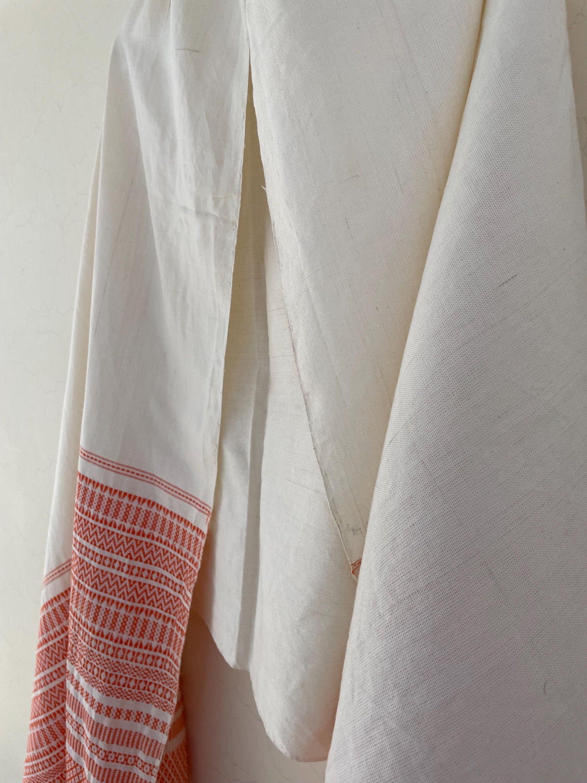 Handwoven Geometric Strip Cotton Rebozo Shawl – Diamond Weave Artisan Wrap – Lightweight Pakistani Textile Cover-up - Hand knotted Fringe
